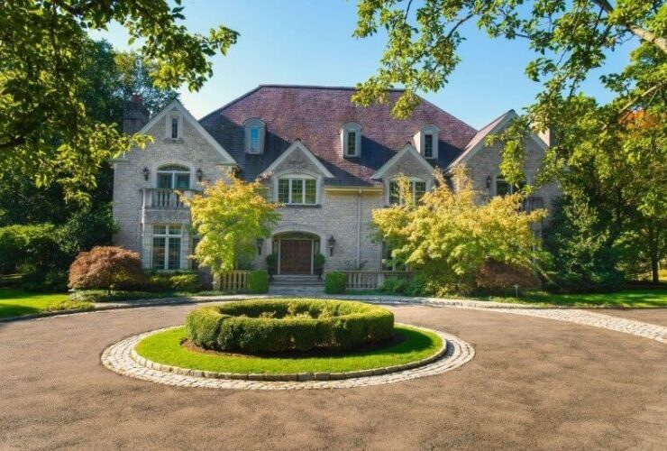 Regis Philbin’s Long-time Connecticut Home!:#beverlyhills #beverlyhillsmagazine #regisphilbins #conneticuthome #celebrityhomes #luxuryhome #joyphilbin #celebrities #luxury