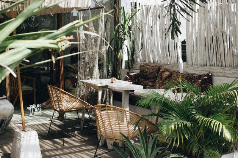 Restaurant Management: Top 4 Ways to Improve Your Outdoor Space #beverlyhills #beverlyhillsmagazine #outdoordiningspace #diningexperience #restaurantmanagement #outdoorspace