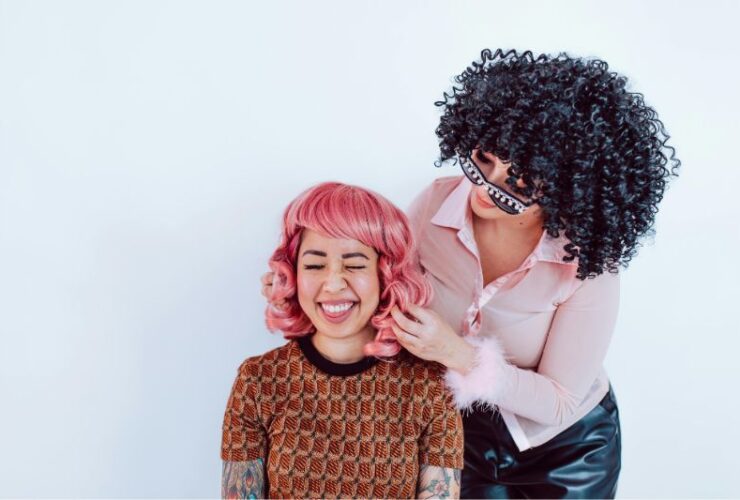 Say Goodbye to Glue: Embracing the Freedom of Glueless Wigs #beverlyhills #beverlyhillsmagazine #gluelesswigs #wavyhair #curlyhair #uniquehair