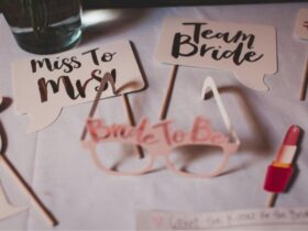 Secrets to Hosting Memorable Bridal Shower #beverlyhills #beverlyhillsmagazine #bridalshower #customedecoration #bridalshowerideas