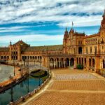 Why So Many University Students Are Spending a Luxurious Semester in Spain #students #travel #university #spain #spanish #college #beverlyhills #beverlyhillsmagazine #bevhillsmag