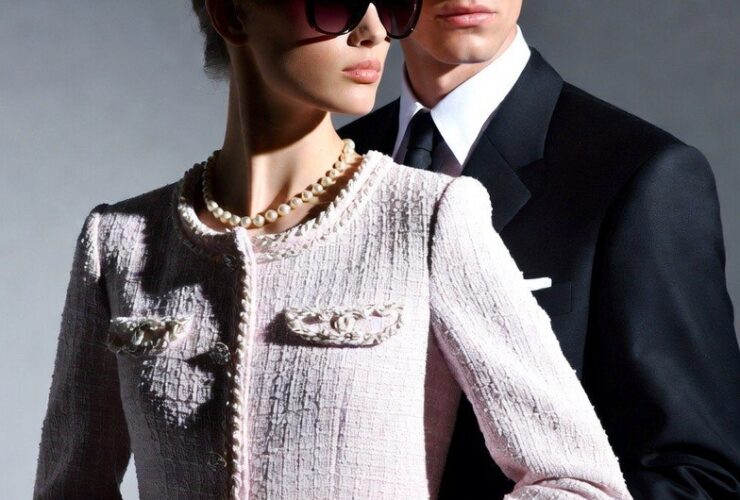 CHANEL: The Legacy of Iconic Style #chanel #luxuryfashion #designerstyle #trendsetter #shopluxury #fashionicon #bevhillsmag #beverlyhills #beverlyhillsmagazine