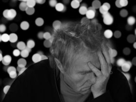 Signs and Symptoms of Dementia #beverlyhills #beverlyhillsmagazine #signsofdementia #dementia #stagesofdementia #bevhillsmag
