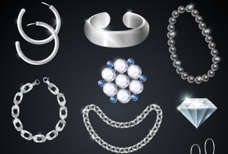 Silver Jewelry-amalgamation of Glamour and Elegance #jewelry #ornament #silverjewelry #silveranklet #silverbrcelet #silverchain