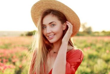 Skincare for Outdoor Travelers: #beverlyhills #beverlyhillsmagazine #bevhillsmag #skincare #skincarewhentravelling #outdoorskincare #traveling #skincareroutine #skin #healthyskin