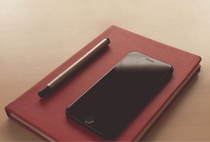 Slashing the Cost of Smartphone Accessories #beverlyhills #beverlyhillsmagazine #bevhillsmag #smartphoneaccessories #highqualityaccessories #socialmedia