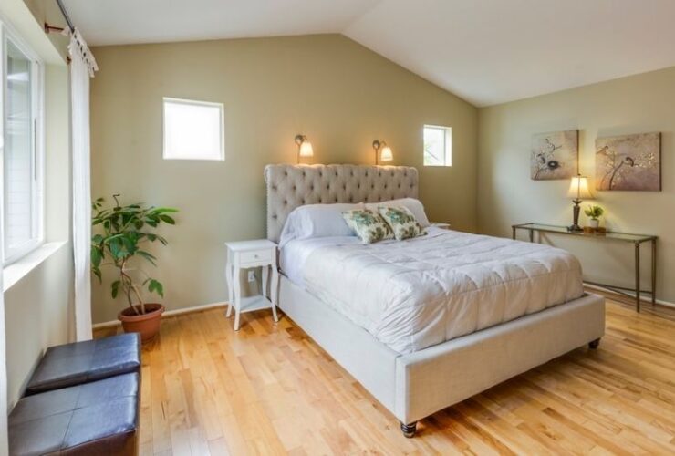 Steps To Fix A Squeaky Bed #beverlyhills #beverlyhillsmagazine #bevhillsmag #squeakybed #fixbed #bed #noisybed #noisesource #foammattress