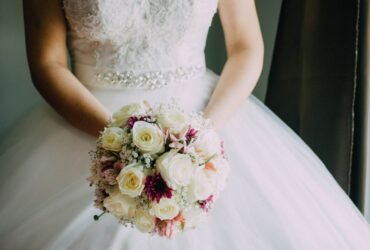 Stunning Bridal Dresses by Club L London #weddinggowns #bridaldresses #bridestyle