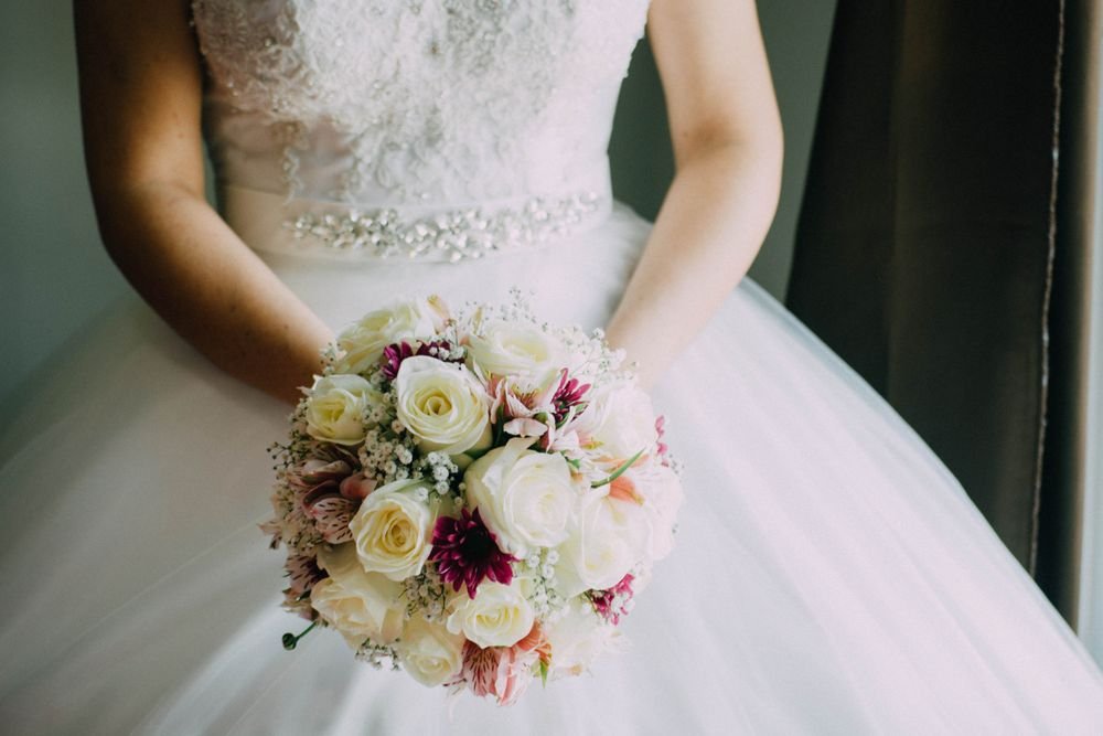 Stunning Bridal Dresses by Club L London #weddinggowns #bridaldresses #bridestyle