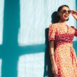 Sun-Kissed Style: Embracing Celebrity Fashion on Your Holiday #beverlyhills #beverlyhillsmagazine #celebrity-inspiredstyle #versatilegarments #holidayfashion #celebrityfashion