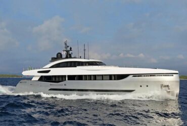 131' Leudin 1 #yachts #luxurycharteryachts #bevhillsmag #beverlyhillsmagazine #beverlyhills