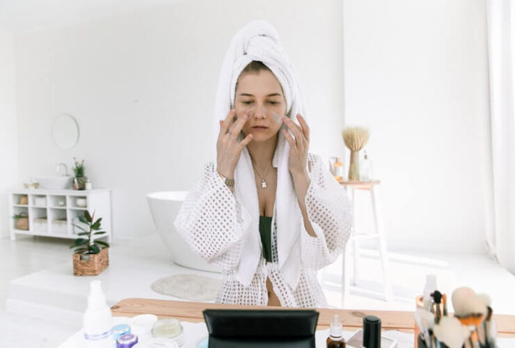 Taking Care of Your Skin with These Simple Tips:#beverlyhills #beverlyhillsmagazine #takingcareofyourskin #skincare #simpleskincare #skincareroutine #glowingskin #healthyskin