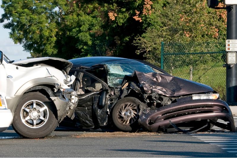 The 5 Most Common Causes for Car Accidents #beverlyhills #beverlyhillsmagazine #trafficaccident #beverlyhillsmagazine #beverlyhills #typeofaccidents #potentialroadhazards