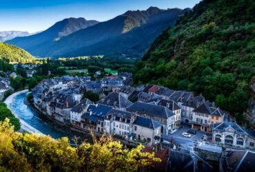 The Beautiful Side of France That Luxury Travelers Love #LuxuryTravel #LuxuryFrance #LuxuryLifestyle #VisitFrance