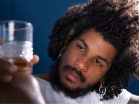 The Darker Side of Life: Differentiating Physical Dependence vs. Addiction #beverlyhills #beverlyhillsmagazine #detoxification #substancedependency #withdrawalsymptoms #addictionrecovery