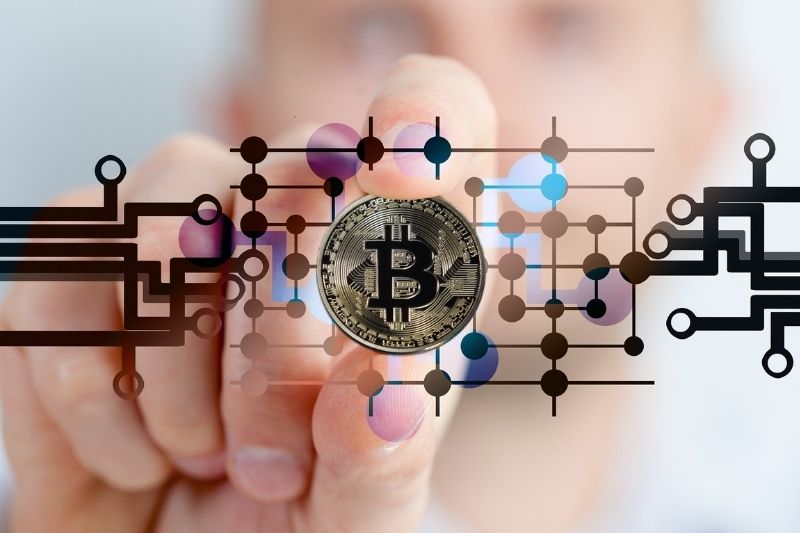 The Guide to Safe Cryptocurrency Storage #beverlyhills #beverlyhillsmagazine #bevhillsmag #cryptocurrency #cryptowallet #blockchain #investincryptocurrency #softwarewallet