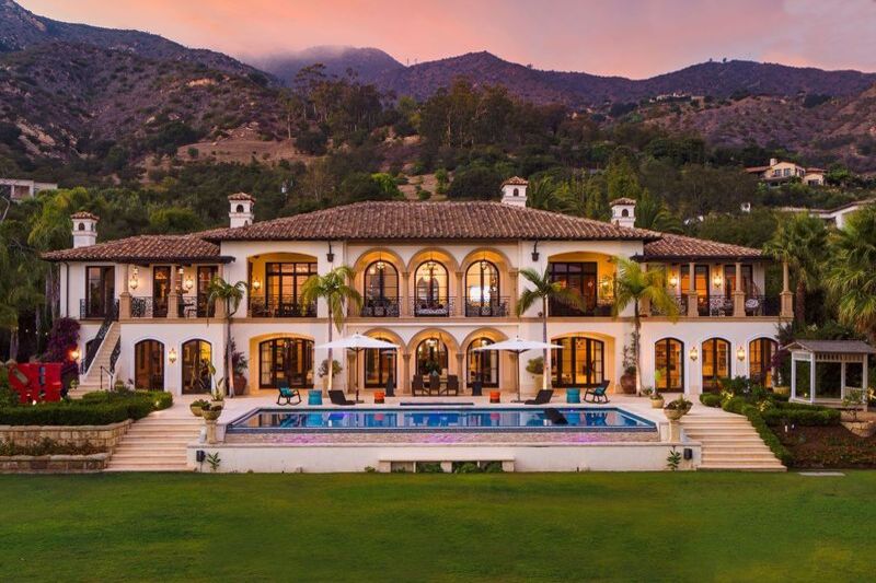 The “Harry & Meghan” Netflix Mansion #mansions #celebrityrealestate #bevhillsmag #beverlyhillsmagazine #beverlyhills