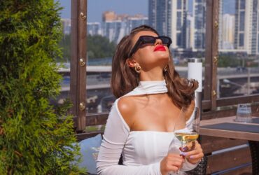 The Life of Luxury: Secrets to Living Like Royalty #luxurylife #royalliving #beverlyhills #beverlyhillsmagazine #luxuryliving