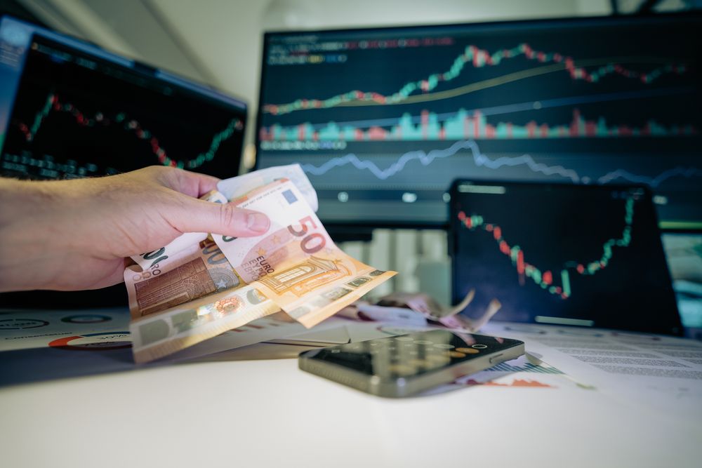 The Luxury of Wealth: Understanding the Stock Market and Investing #LuxuryWealth #LuxuryLifestyle #Investing #StockMarket #WealthBuilding #FinancialFreedom #InvestmentStrategy