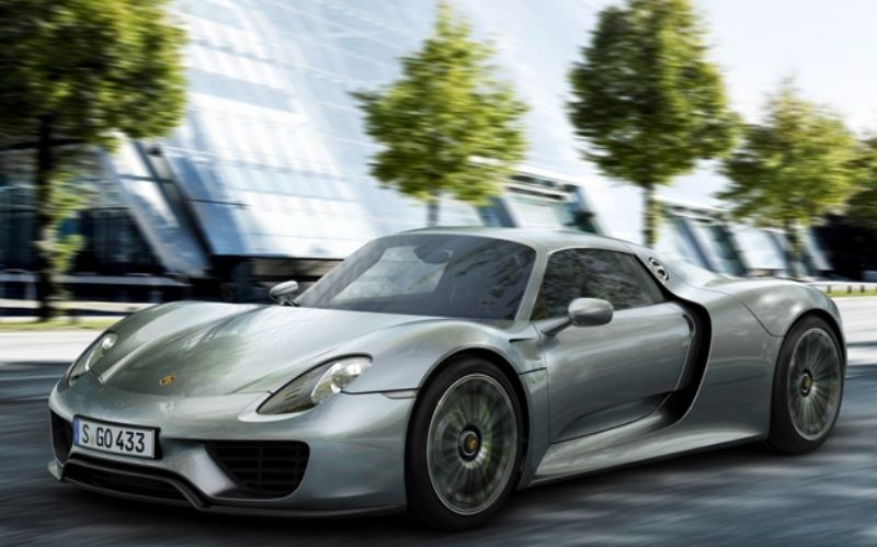 The Complete Hypercar: Porsche 918 Spyder #beverlyhills #beverlyhillsmagazine #bevhillsmag #supercar #hypercar #fastcar #luxurycar #dreamcar #poscar #exoticcar #Porsche #Porsche918spyder