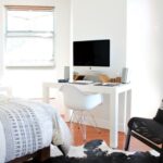 The Most Popular Bedroom Desks For College Students #beverlyhills #beverlyhillsmagazine #bevhillsmag #bedroomdesks #basicbedroomfurniture #portabledesks