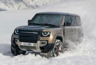 The Ultra-modernized Land Rover Defender 110 #beverlyhills #beverlyhillmagazine #defender110 #landrover #2020defender #cars #carmagazine #popularcarmagazine #fastcars #coolcars #dreamcars #luxurycars #ultramodernizeddefender