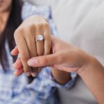 The Smarter Way to Buy Engagement Rings #beverlyhills #beverlyhillsmagazine #engagementrings #rarecarat #2caratdiamond #diamondengagementring #piecesofjewelry