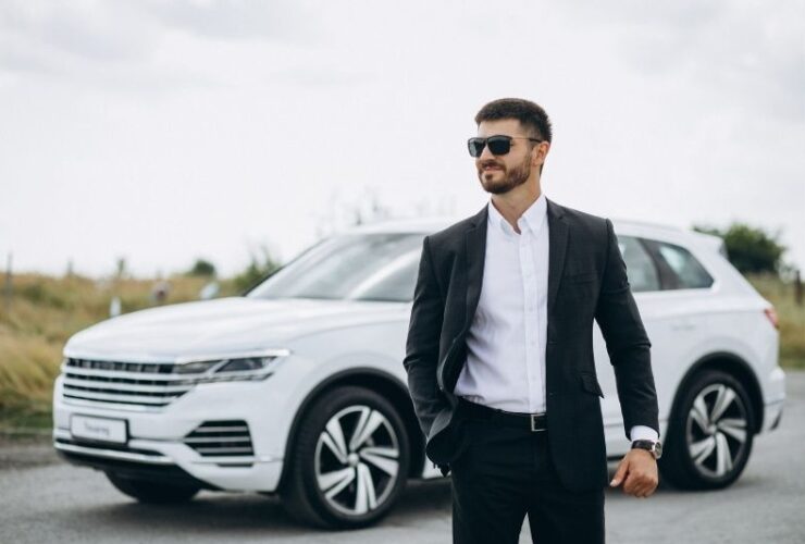 The Three Pitfalls of Achieving Early Success #beverlyhills #beverlyhillsmagazine #bevhillsmag #wealth #treasures #earlysuccess #celebrity #expensivejewelry #designerclothes