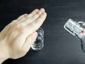 The Tragedy of Using Alcohol as a Coping Mechanism #beverlyhills #beverlyhllsmagazine #problematicdrinkinghabits #developingalcoholdependence