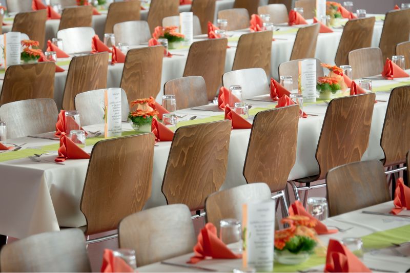 The Ultimate Event Planner's Guide: Tips and Tricks for Success #beverlyhills #beverlyhillsmagazine #eventplanner #corporateevent #colorfuldecor #planninganevent