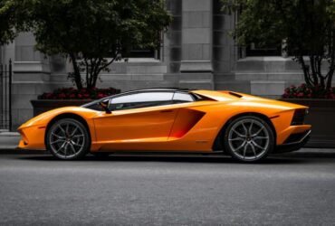 The Guide to Maintaining a Luxury Vehicle #beverlyhills #beverlyhillsmagazine #luxurycar #luxuryvehicle #maintainyourluxurycar