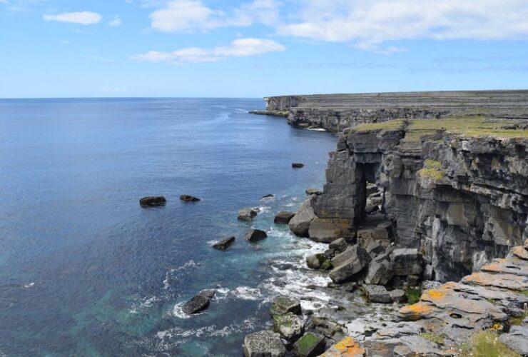 The Ultimate Guide to Visiting the Aran Islands #beverlyhills #beverlyhillsmagazine #Aranisland #coastofIreland #uniqueheritage #tourismpractices #naturalwonders #localhospitality #thrillingoutdoorexperiences