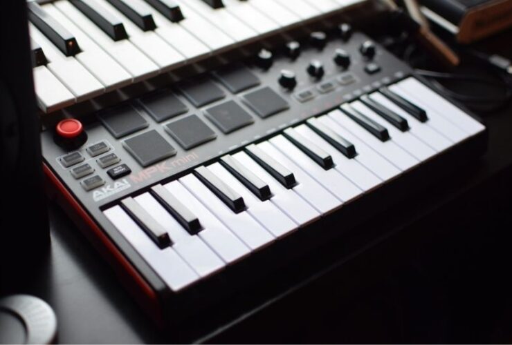 Things To Consider When Buying A MIDI Controller #MIDIcontroller #MIDIkeyboard #musicalinstruments #beverlyhills #beverlyhillsmagazine #bevhillmag