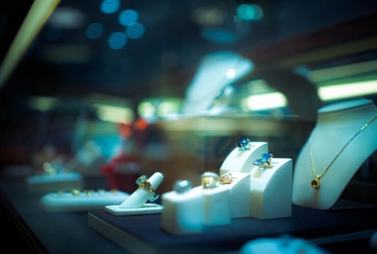 Things to Consider While Choosing a Clark Building Jeweler in Pittsburgh #beverlyhills #beverlyhillsmagazine #jeweler #typesofjewelry #jewelrydesigns #jewelrypiece #jewelrystore #clarkbuildingjeweler