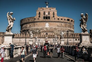 Things to Keep in Mind Before Visiting Rome #beverlyhills #beverlyhillsmagazine #vatican #touristdestination #visitrome #historiccity