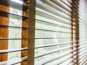 Tips-For-Buying-The-Perfect-Blinds #beverlyhillsmagazine #bevhillsmag #beverlyhills #beautifulhouse #chooseblinds #perfectblinds #interiorlooks