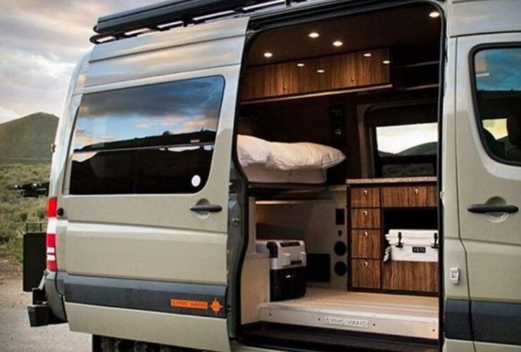Tips On How To Pimp Up Your Camper Van #beverlyhills #beverlyhillsmagazine #bevhillmag #campervan #motorhome #personlizeyourRV