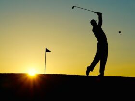 Tips That Will Help You Improve Your Golf Game #beverlyhills #beverlyhillsmagazine #bevhillsmag #golfgame #golfers #improveyourgame #bestclubs