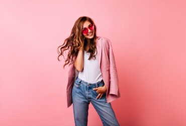 Tips You Need for Being Stylish and Sustainable #beverlyhills #beverlyhillsmagazine #sustainableclothing #typesofclothing #staystylish #fashionistas #fashionbrands #bevhillsmag