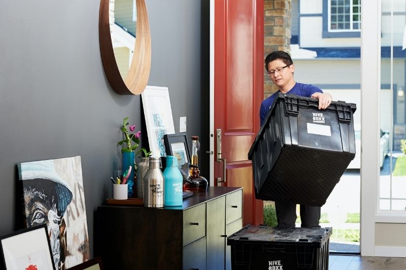 Tips for Researching Local Moving Companies #beverlyhills #beverlyhillsmagazine #bevhillsmag #brooklynmovers #localmovers #movingfirm