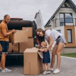 Tips to Help Make Moving as Easy as Possible #beverlyhills #beverlyhillsmagazine #bevhillsmag #moving #movefastandeasy #movingcompany