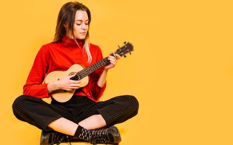 Top 4 Reasons Why You Need to Learn to Play the Ukulele #beverlyhills #beverlyhillsmagazine #ukulele #ukulelepopularity #ukuleleplayers #instrumentstolearn #beautifulukuleleforsale #portable #music