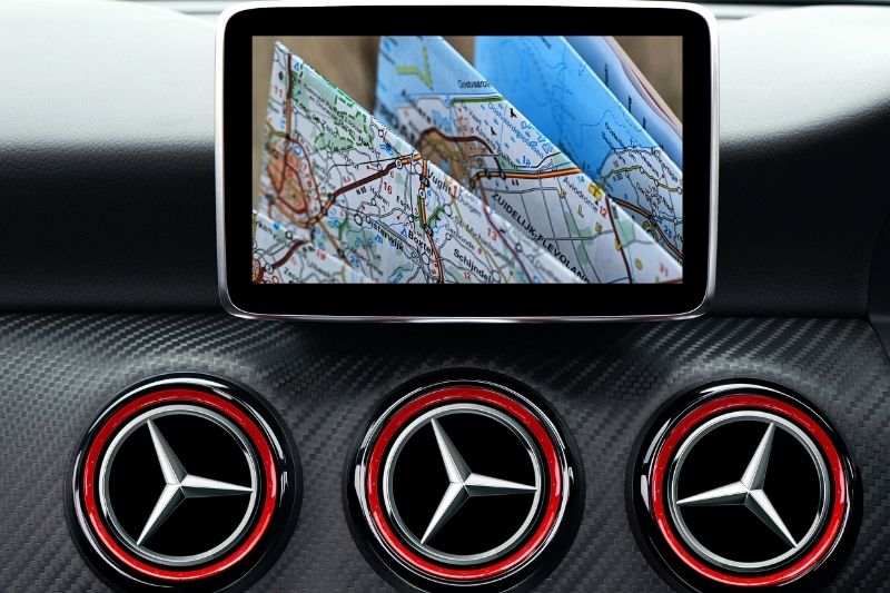 Top 5Top 5 Gadgets for Your Commercial Vehicles #beverlyhills #beverlyhillsmagazine #commercialvehicles #gadgets #safetytechnology #increasecomfort #bevhillsmag Gadgets for Your Commercial Vehicles