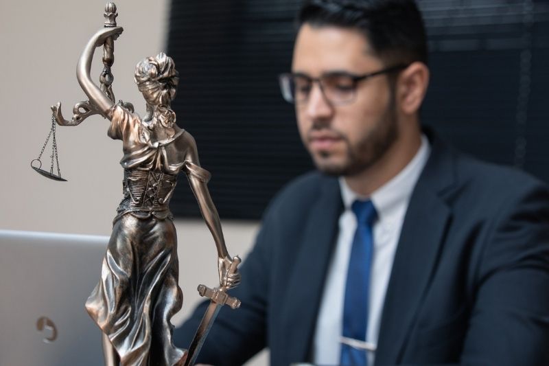 Top Advice On How To Deal With Serious Injury Cases #seriousinjurycases #injurycases #caraccident #personalinjurycases #compensationclaim #legalsystem #insurancecompany #bevhillsmag #beverlyhillsmagazine