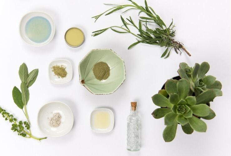 Top Benefits of Using Natural Cosmetics #natural cosmetics #natural products