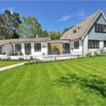 Top Considerations When Buying a Luxury Home #beverlyhills #beverlyhillsmagazine #buyingaluxuryhome #luxuryhomesummer #luxuryhomes