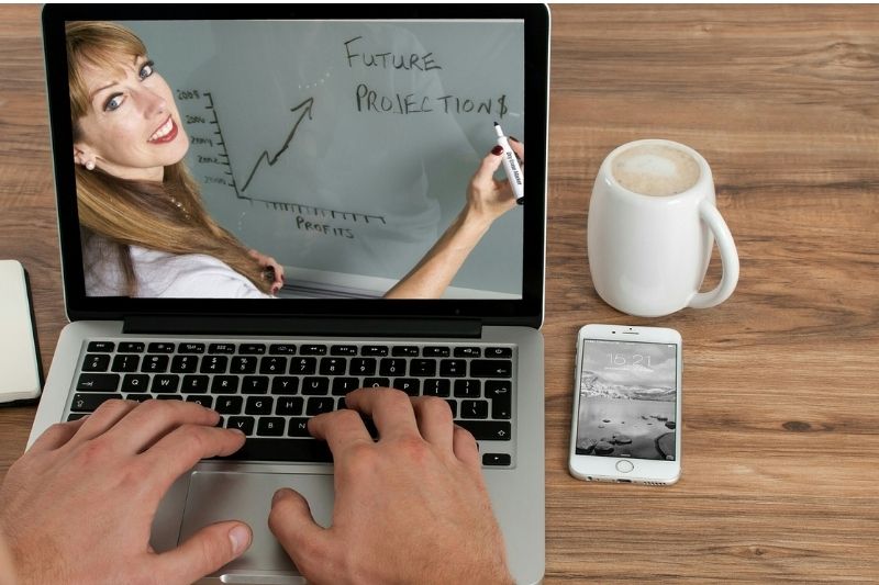 Top Online Finance Courses #onlinefinancecourse #onlinecourse #financecourse #personalcourse #beverlyhills #beverlyhillsmagazine #bevhillsmag