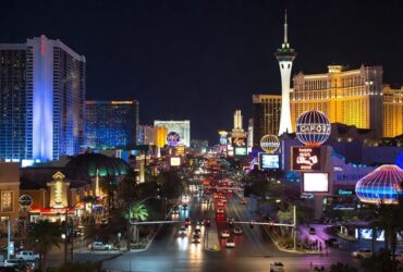 How to Plan a Group Trip to Vegas That Everyone Will Love #beverlyhills #beverlyhillsmagazne #rentalcars #triptovegas #travelinsurance #travelprotectionplans #planningyourtrip #vacationrentals #grouptrip