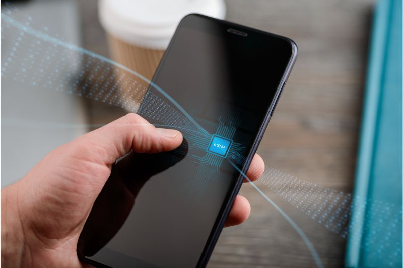 Travel With eSIM In Japan For An Ideal Connectivity #beverlyhills #beverlyhillsmagazine #visitingJapan #eSIMtechnology #eSIMforJapan #travelapps