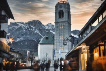 Luxury Escapes to Cortina d'Ampezzo in the Swiss Alps #cortinadampezzo #italianalps #swissalps #italy #travel #vacation #beverlyhills #bevhillsmag #beverlyhillsmagazine